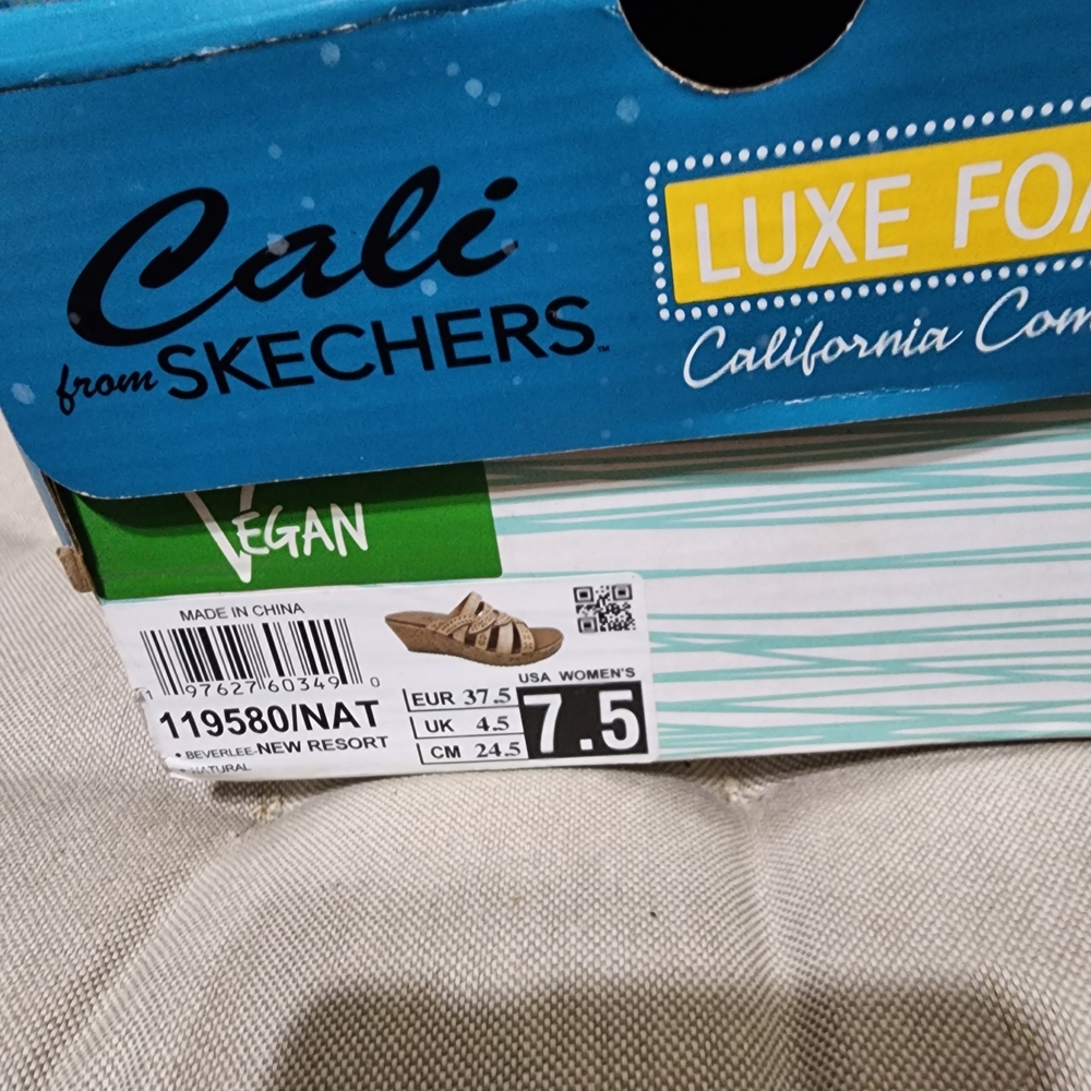 Skechers Cali Tan Wedge Sandals - Picture 5 of 6
